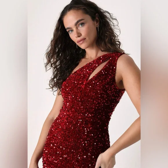 Lulus Velvet/Sequin Red One Shoulder Dress Size L - Picture 5 of 9